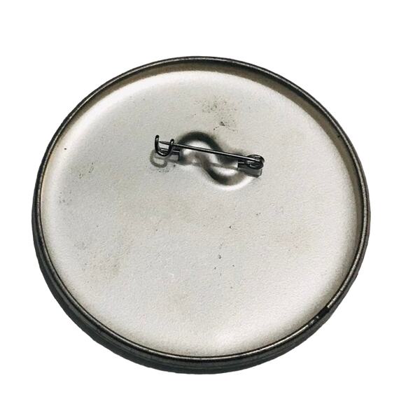 Disney's Grand Floridian 25 year Pin - Picture 2 of 2